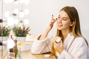 nude makeup